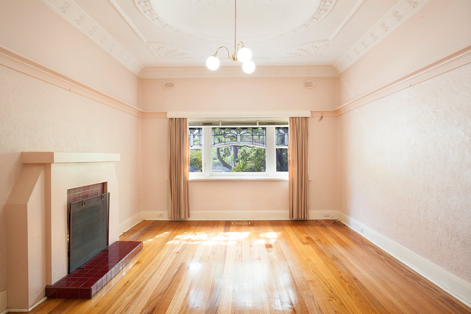 Gallery: 6 Station Avenue