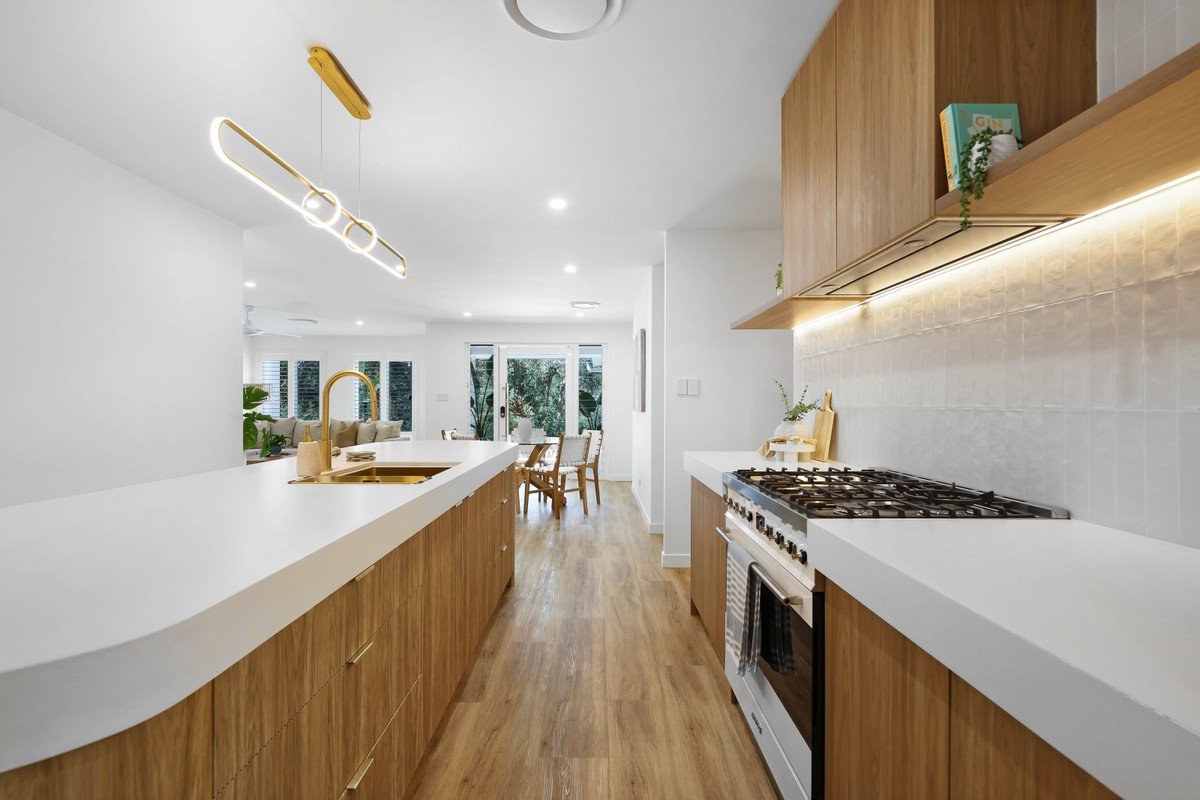 6 Stirling Court Bonogin 3