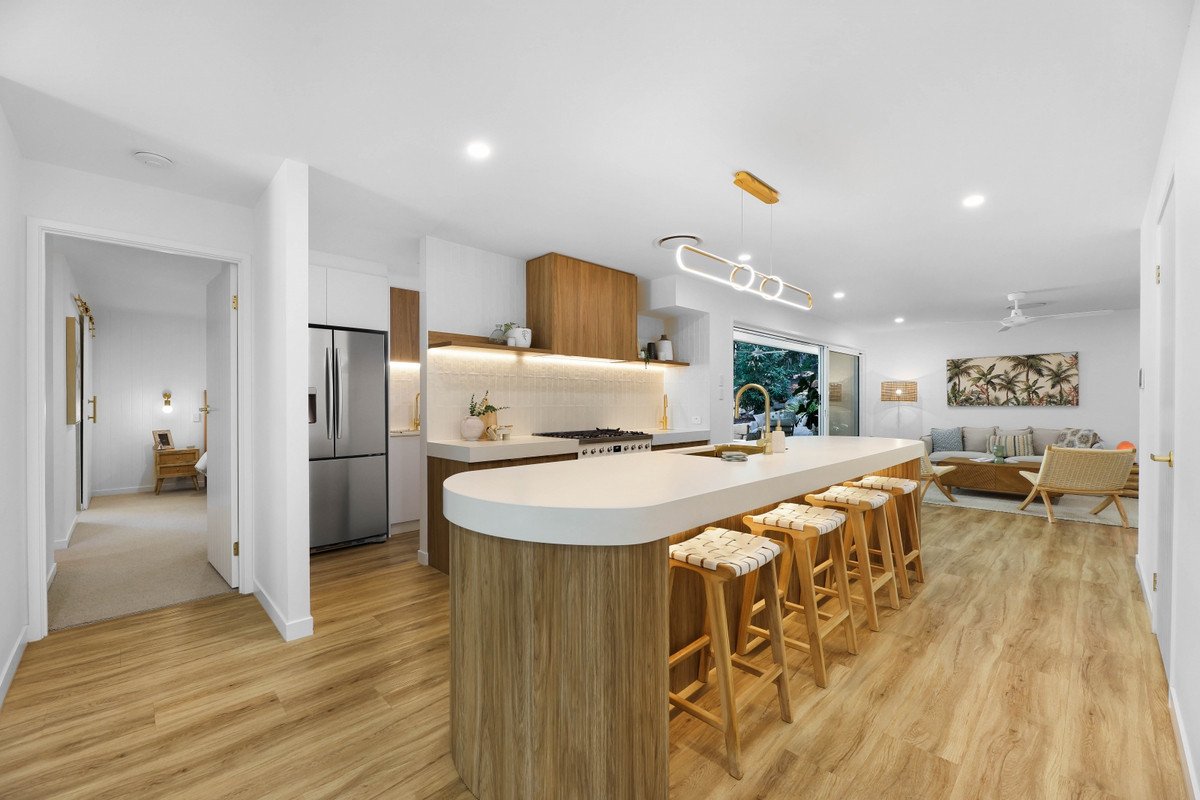 6 Stirling Court Bonogin 7