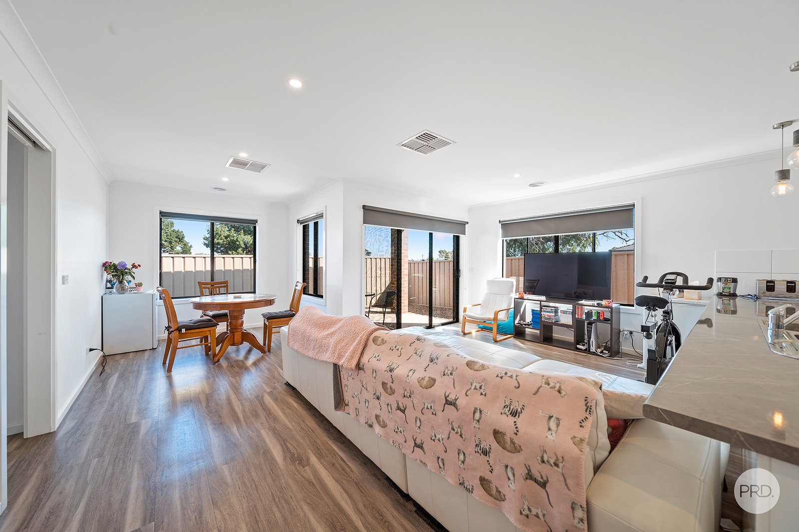6 Stoneham Street GOLDEN SQUARE 3