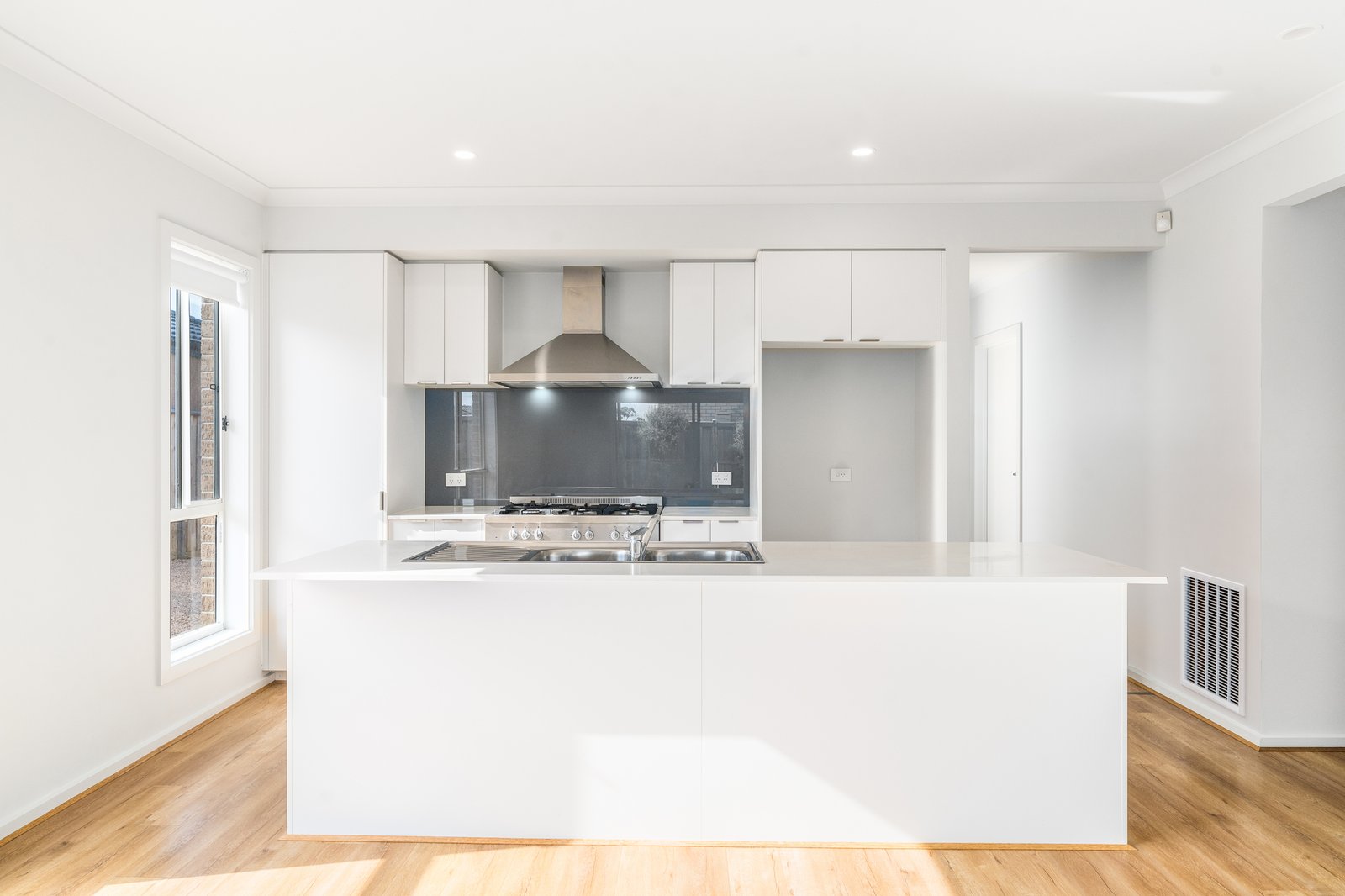 Gallery: 6 Sunrise Crescent