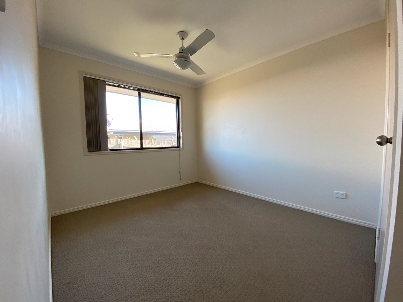6 SURITA Court BOYNE ISLAND 9