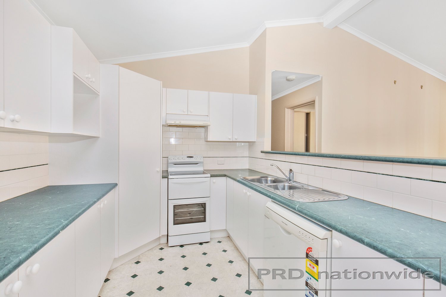 6 Sutton Grove BRANXTON 3