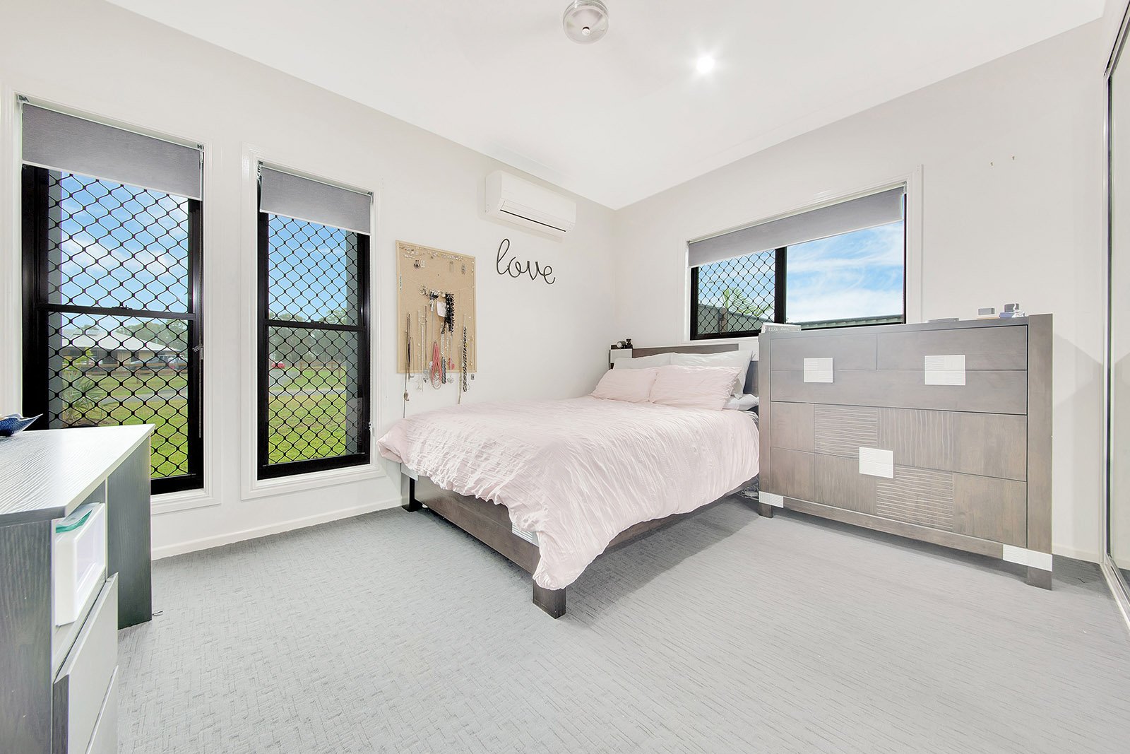 6 Swagman Drive BENARABY 7