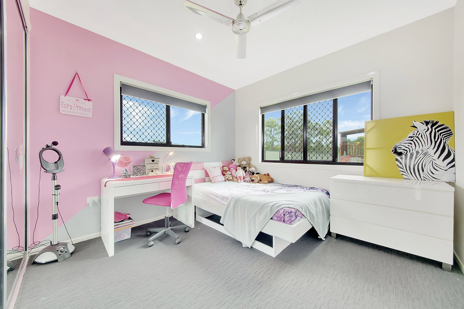 6 Swagman Drive BENARABY 8