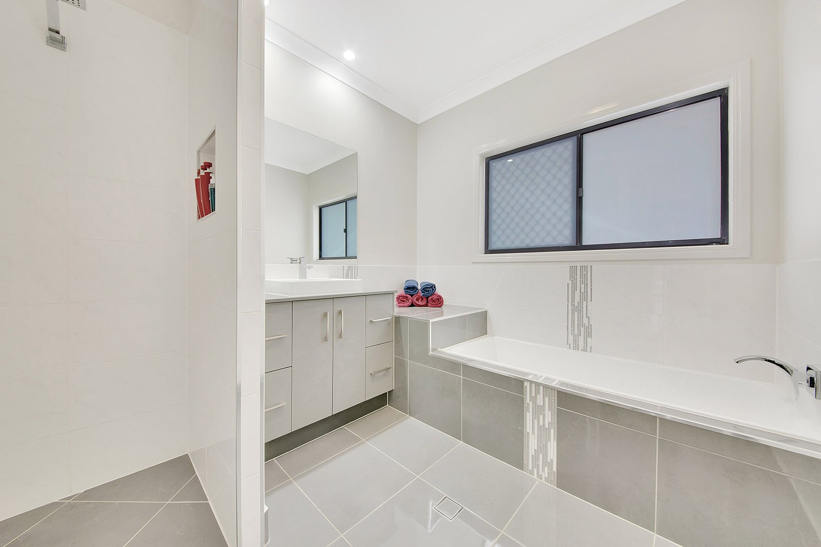6 Swagman Drive BENARABY 11