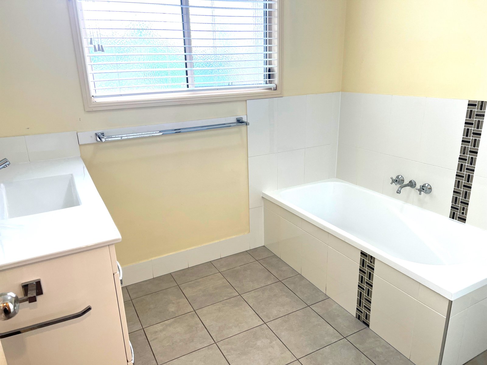 6 Swains Court BOYNE ISLAND 7