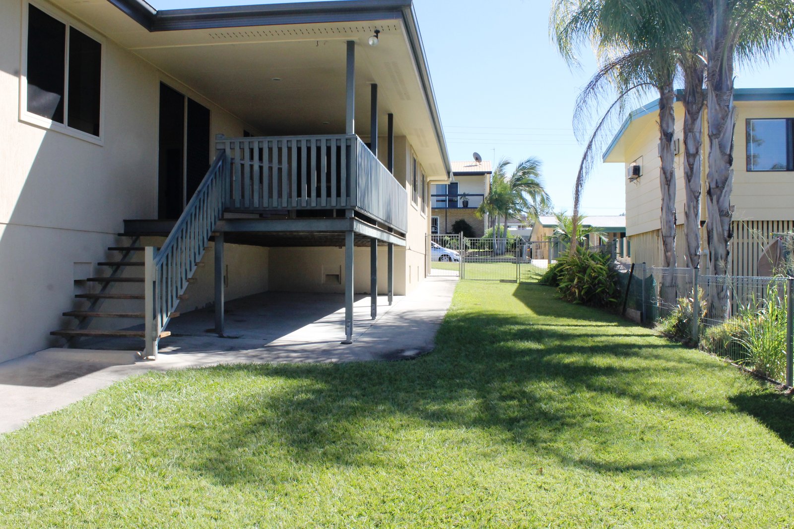 6 Swains Court BOYNE ISLAND 16