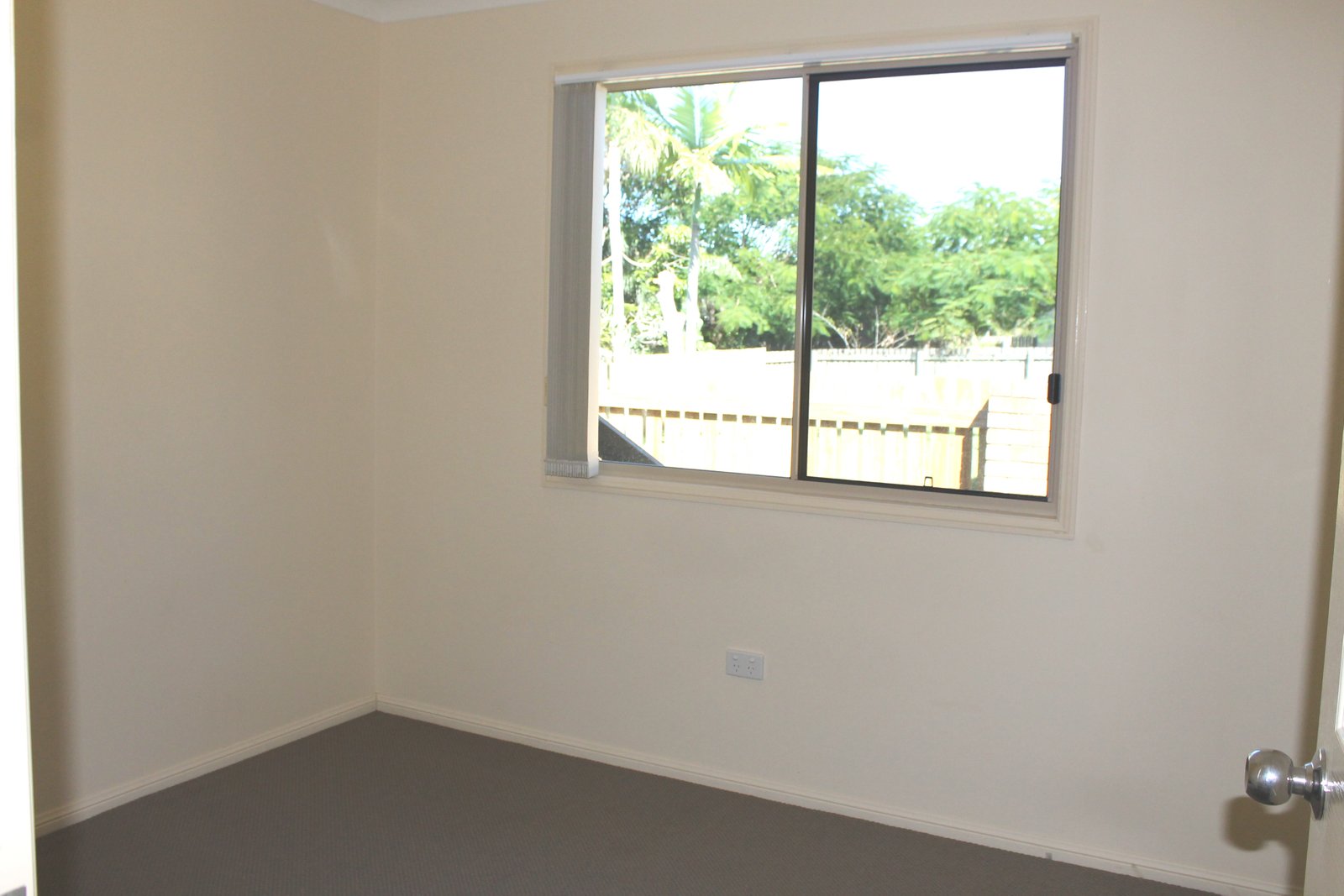 6 Swains Court BOYNE ISLAND 14