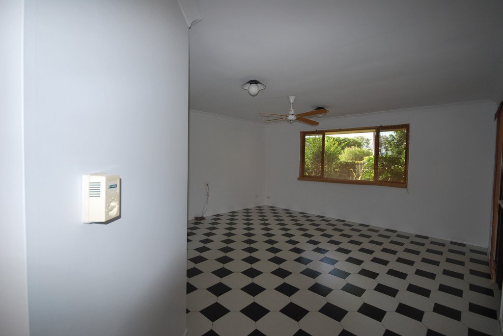 6 Swan Place BURLEIGH WATERS 3