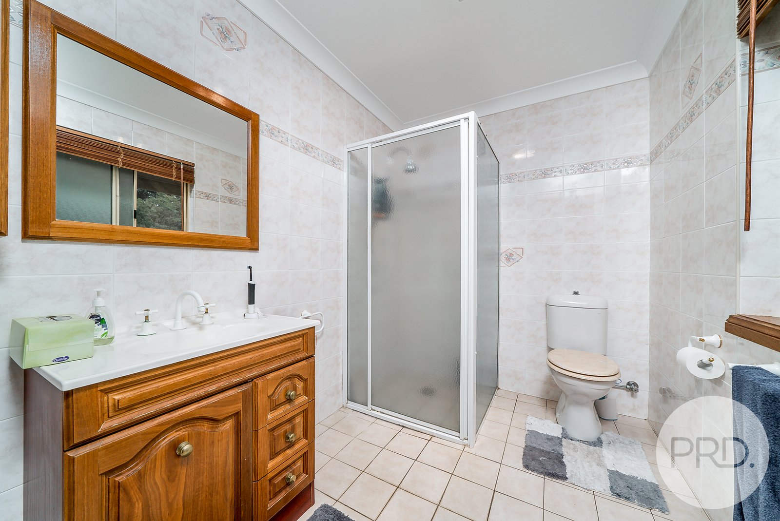 6 Tallowood Crescent LAKE ALBERT 11