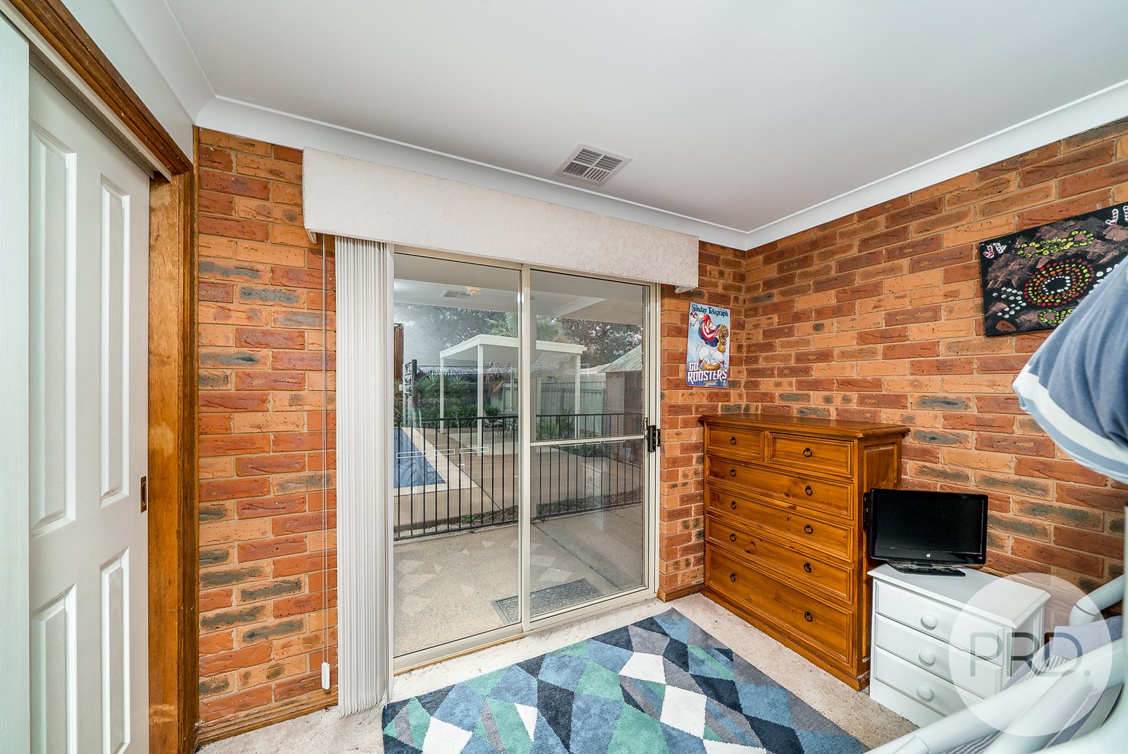 6 Tallowood Crescent LAKE ALBERT 13