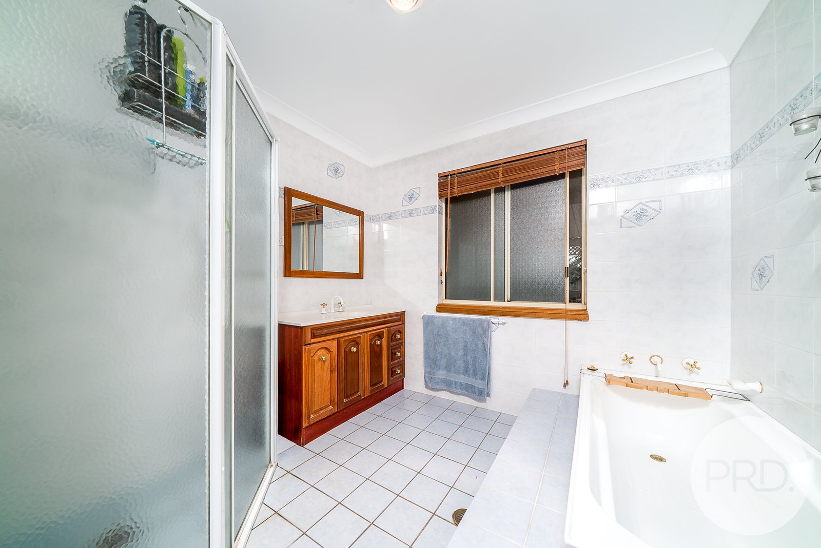6 Tallowood Crescent LAKE ALBERT 15