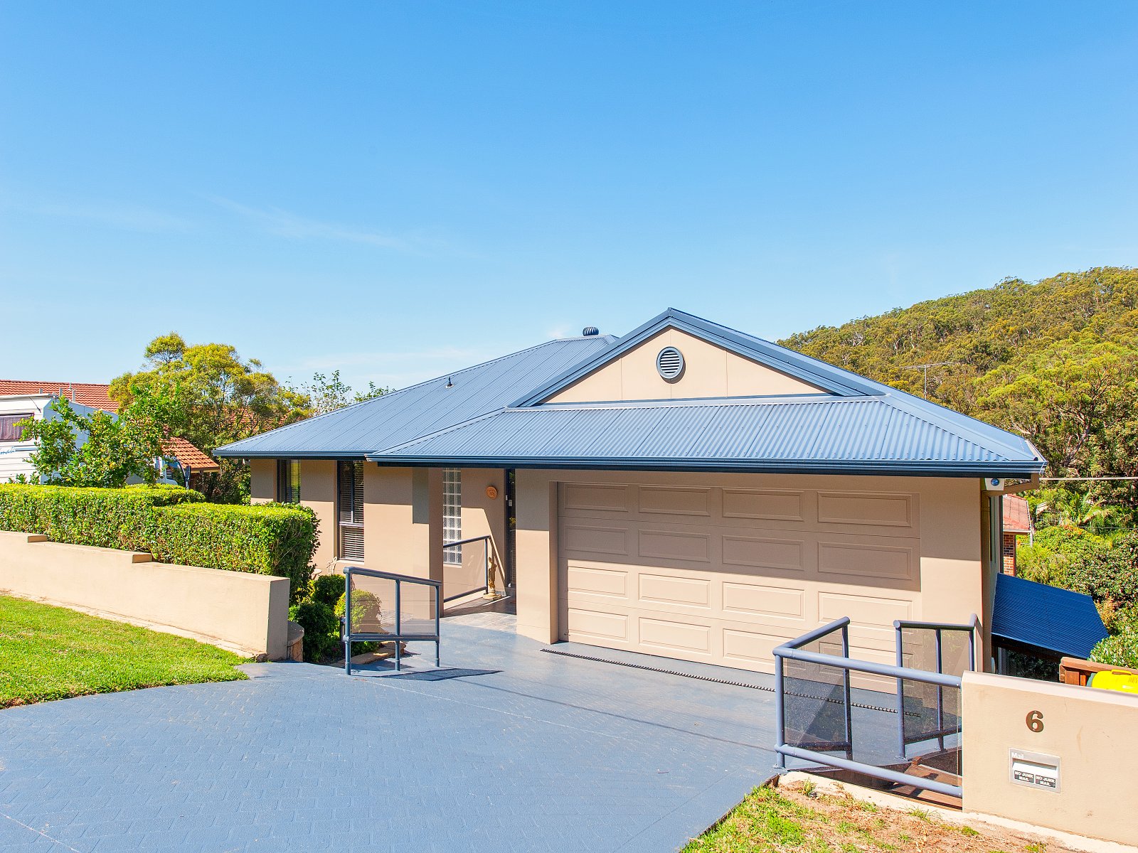 6 Tareebin Road NELSON BAY 1