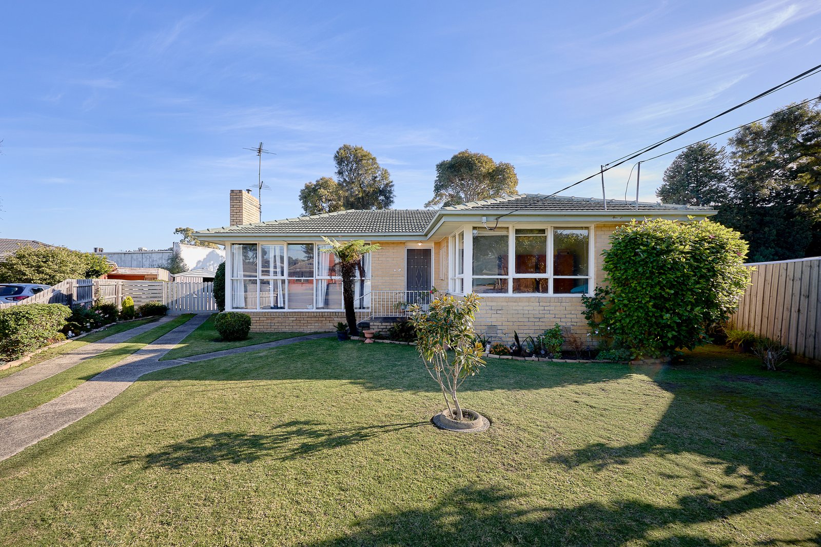 Gallery: 6 Tennyson Court