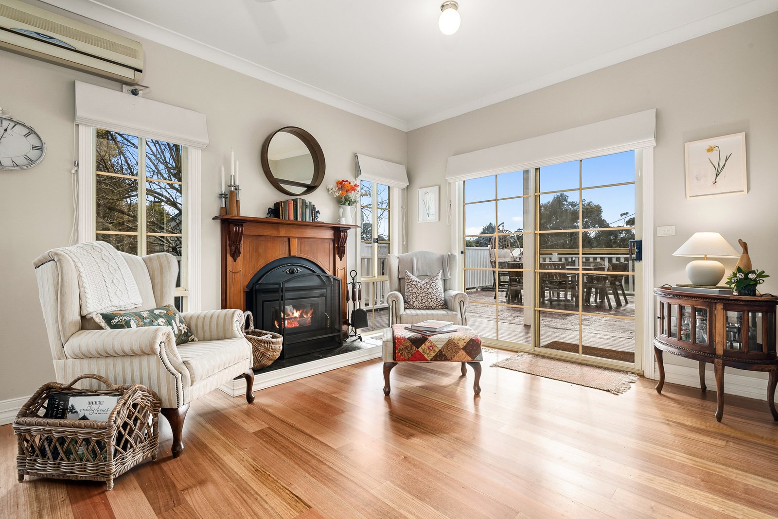 Real Estate and Property in 6 Tennyson Street, Woodend, VIC