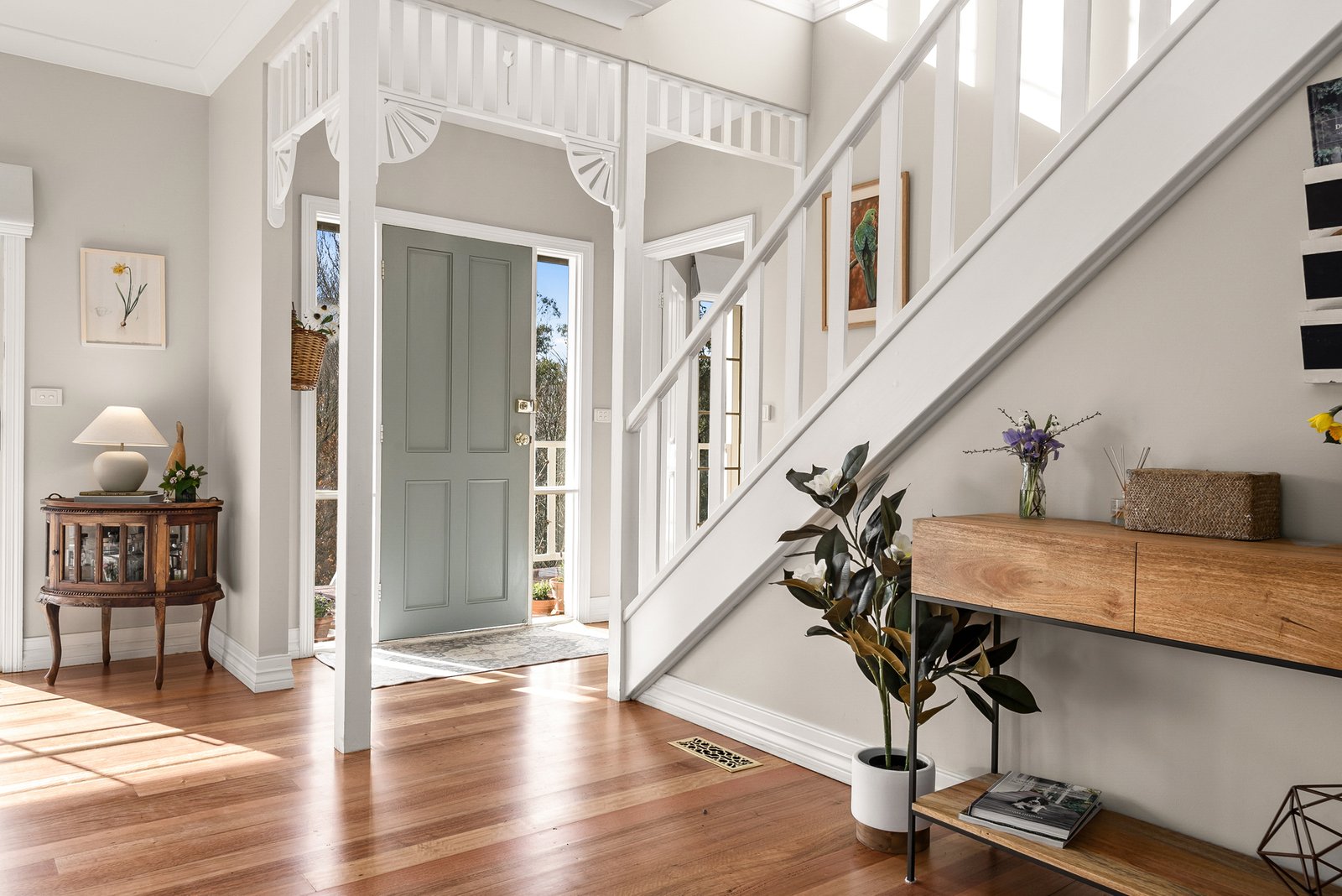 Real Estate and Property in 6 Tennyson Street, Woodend, VIC