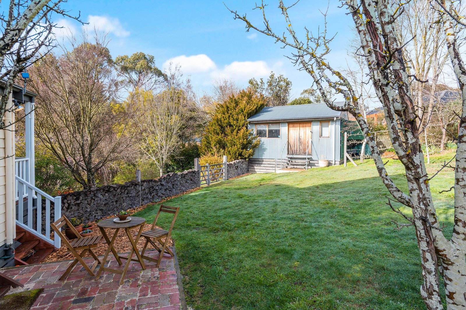 Real Estate and Property in 6 Tennyson Street, Woodend, VIC
