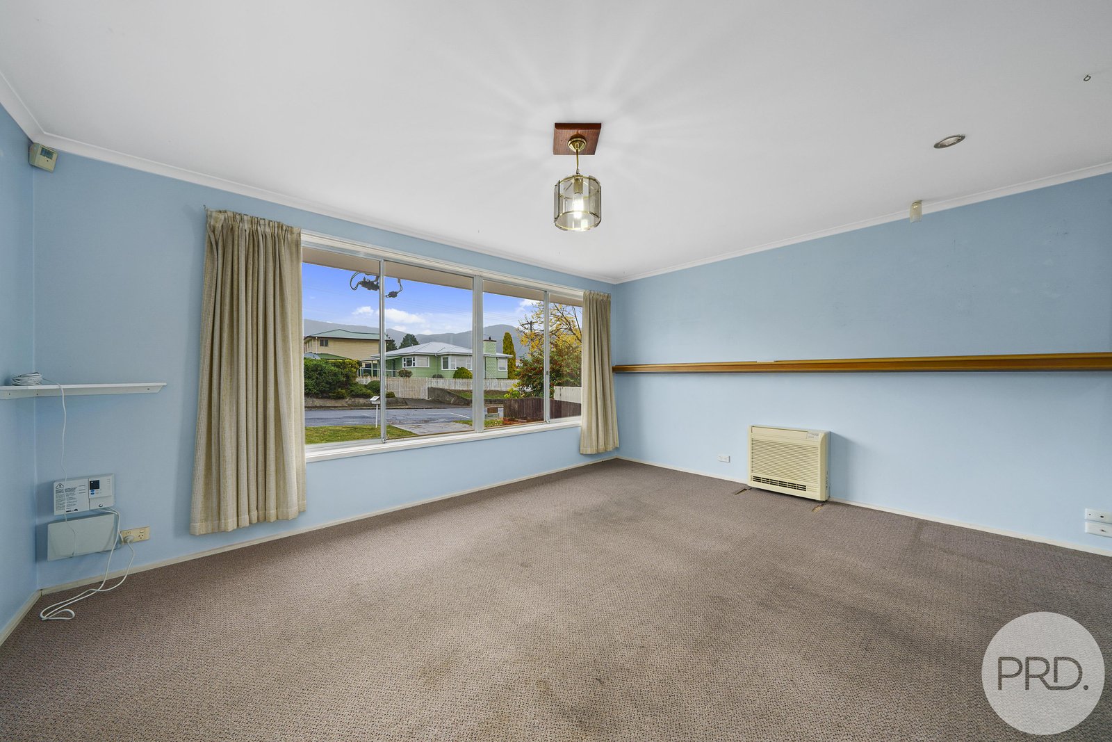 6 Tenth Avenue WEST MOONAH 3