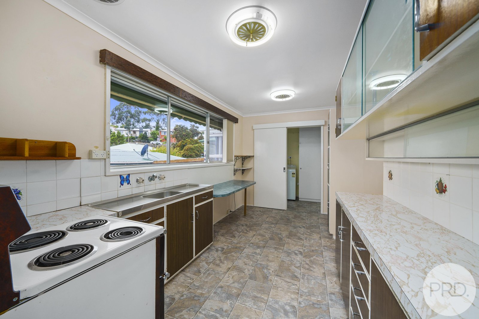 6 Tenth Avenue WEST MOONAH 5