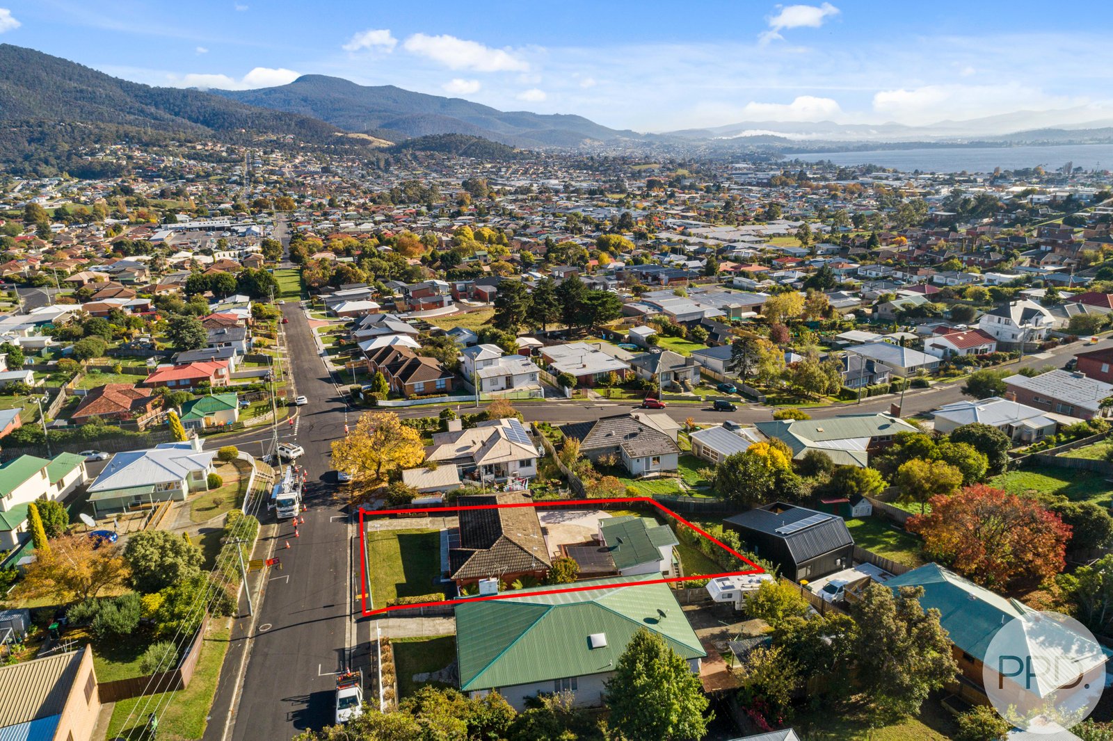 6 Tenth Avenue WEST MOONAH 10