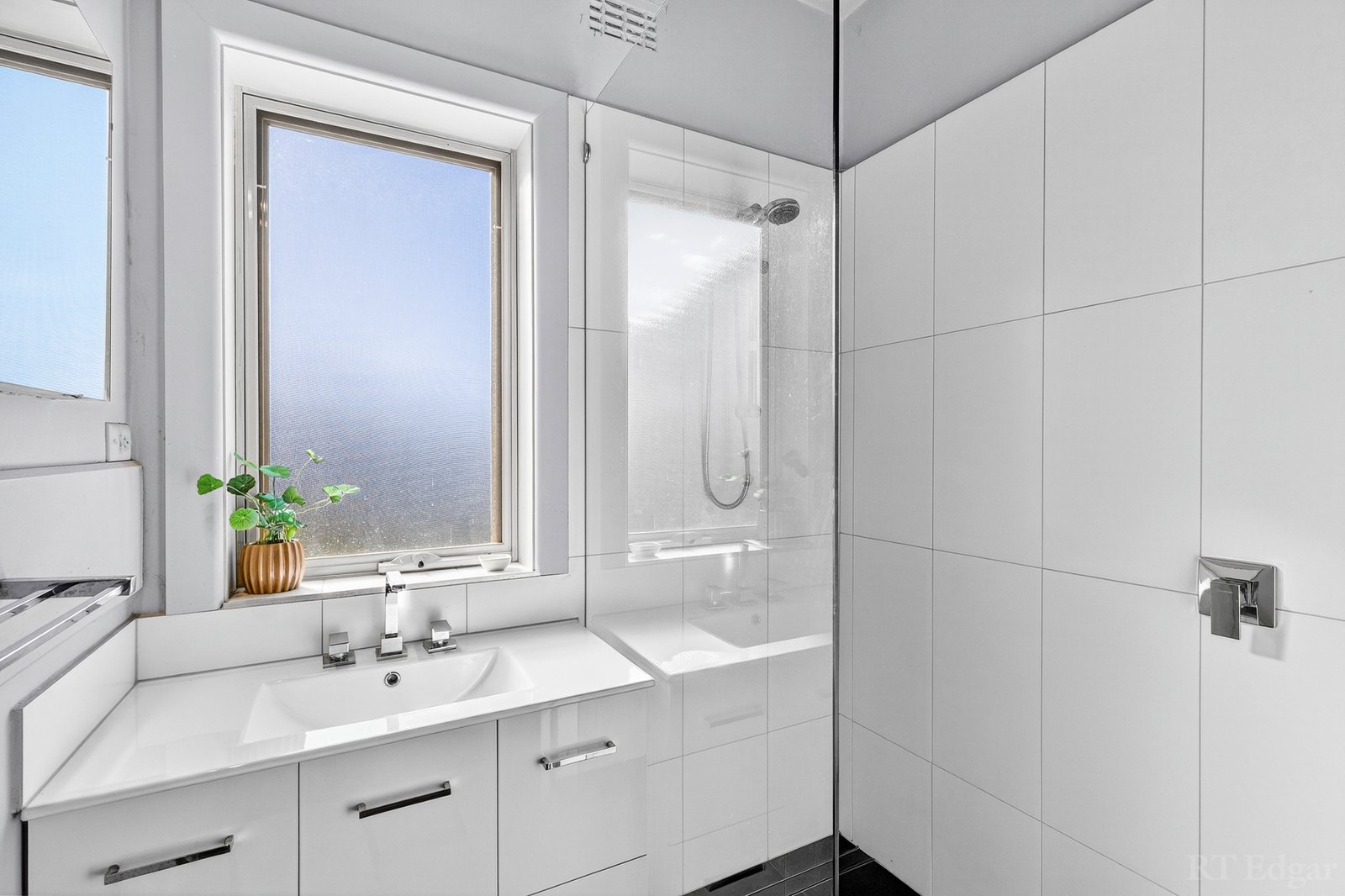 Real Estate and Property in 6 The Esplanade, Queenscliff, VIC