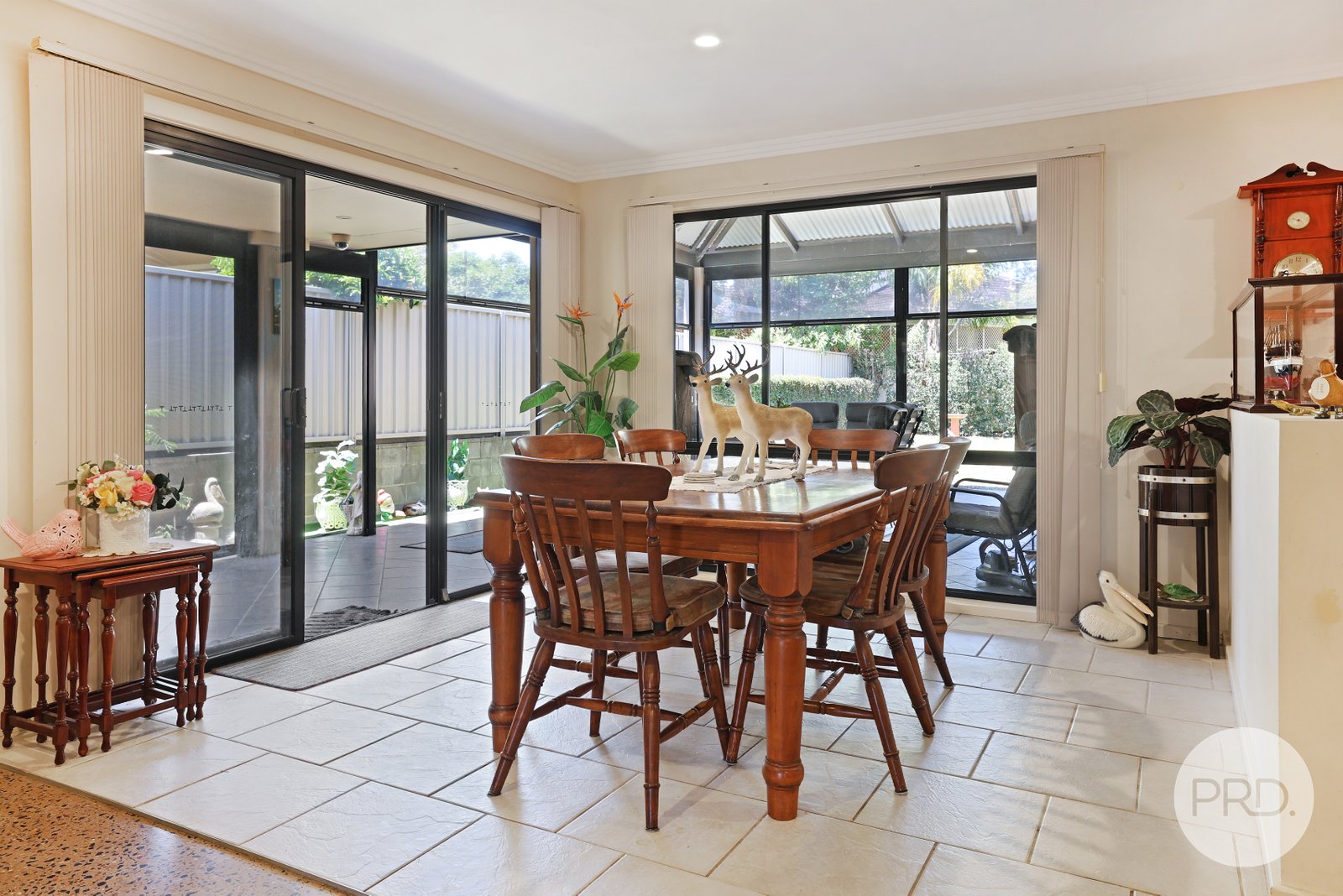 6 The Grove TAMWORTH 9