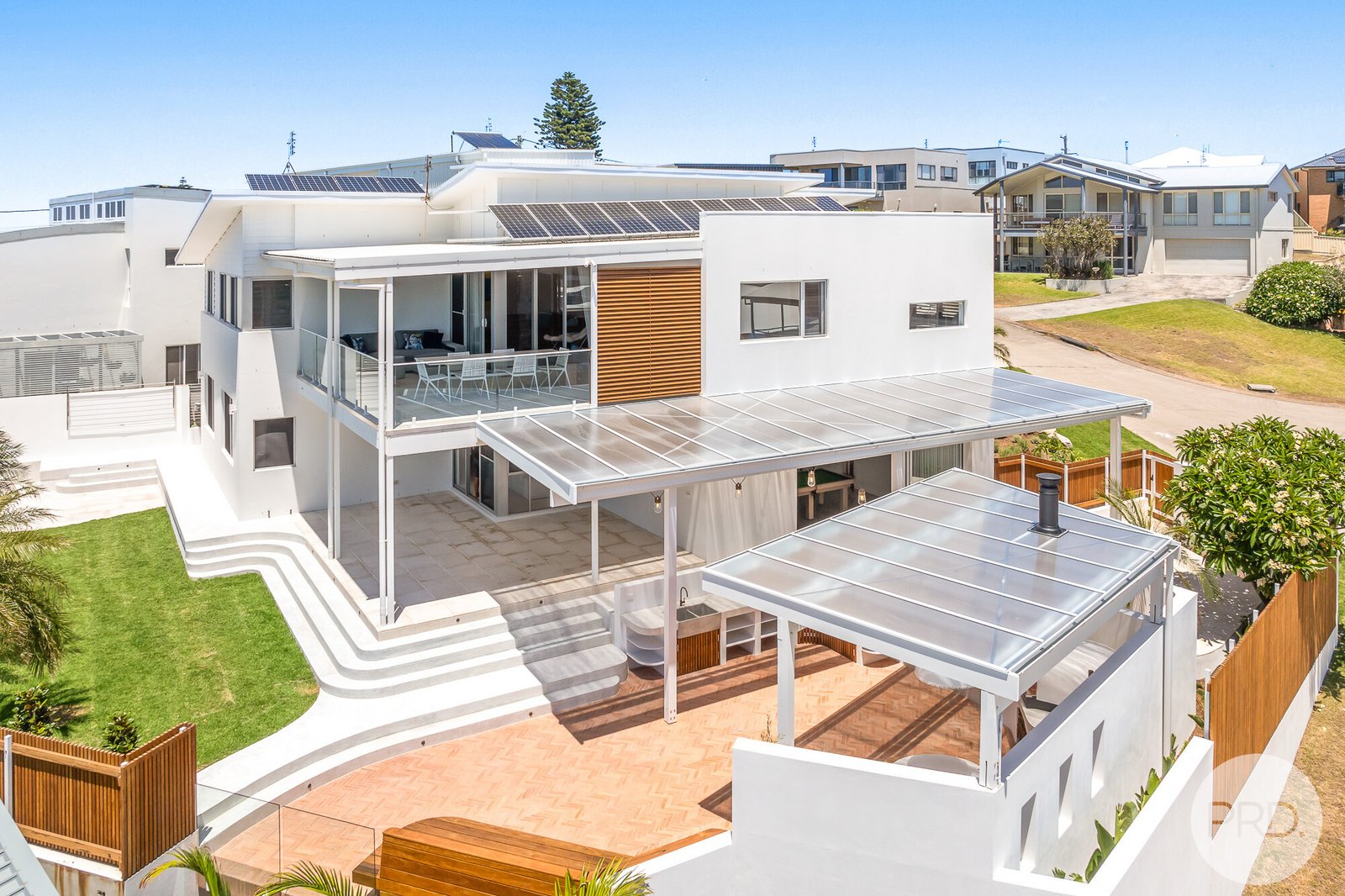 6 The Mainsail  BOAT HARBOUR 13