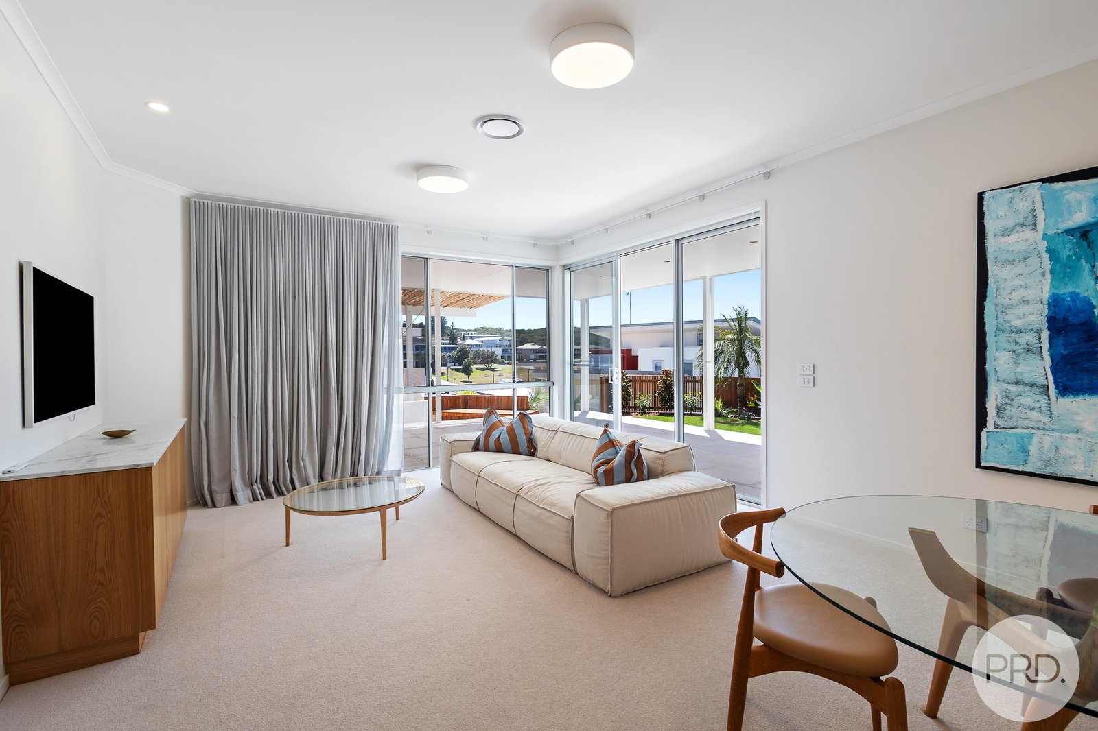 6 The Mainsail  BOAT HARBOUR 19