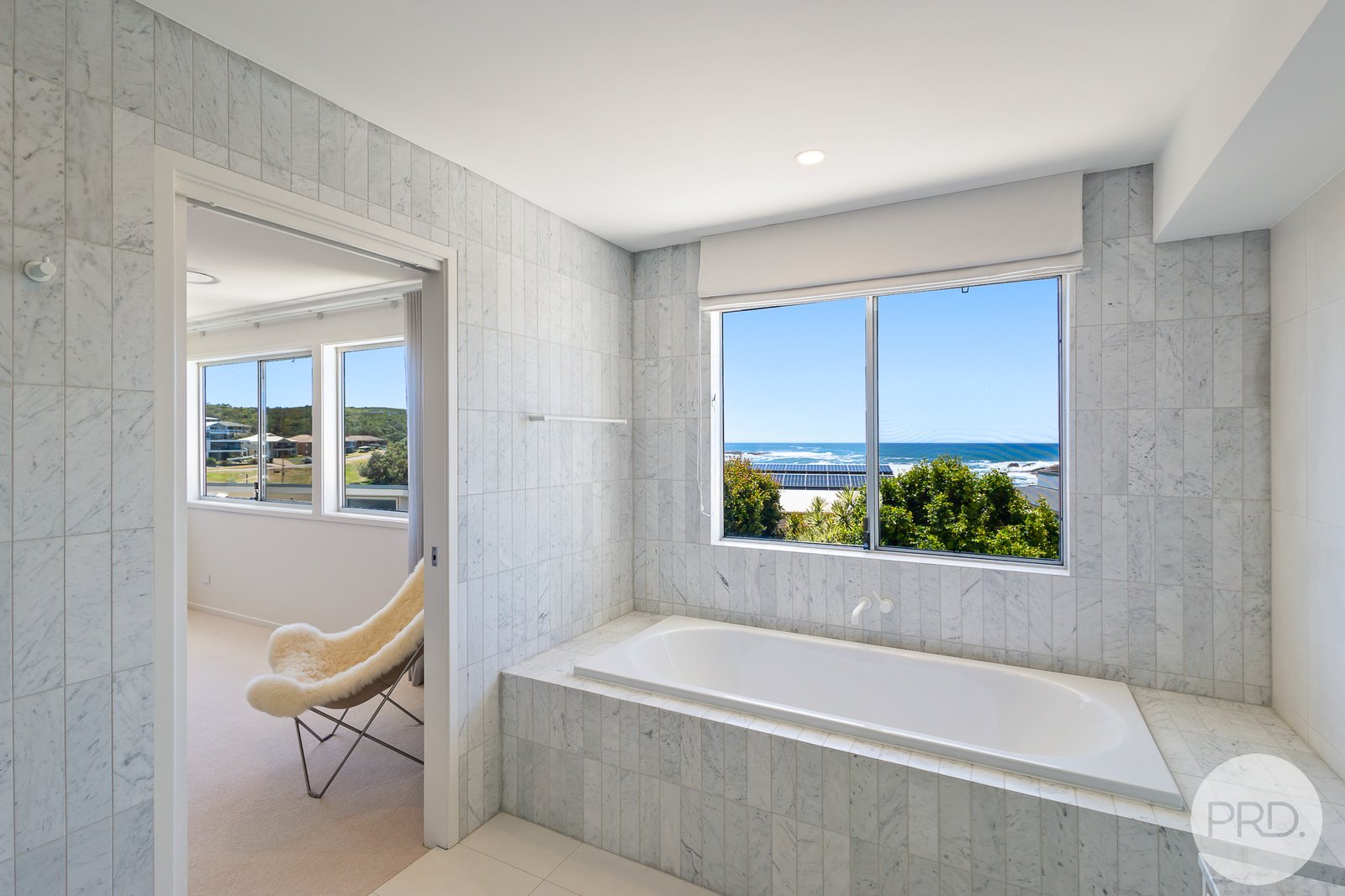 6 The Mainsail  BOAT HARBOUR 25