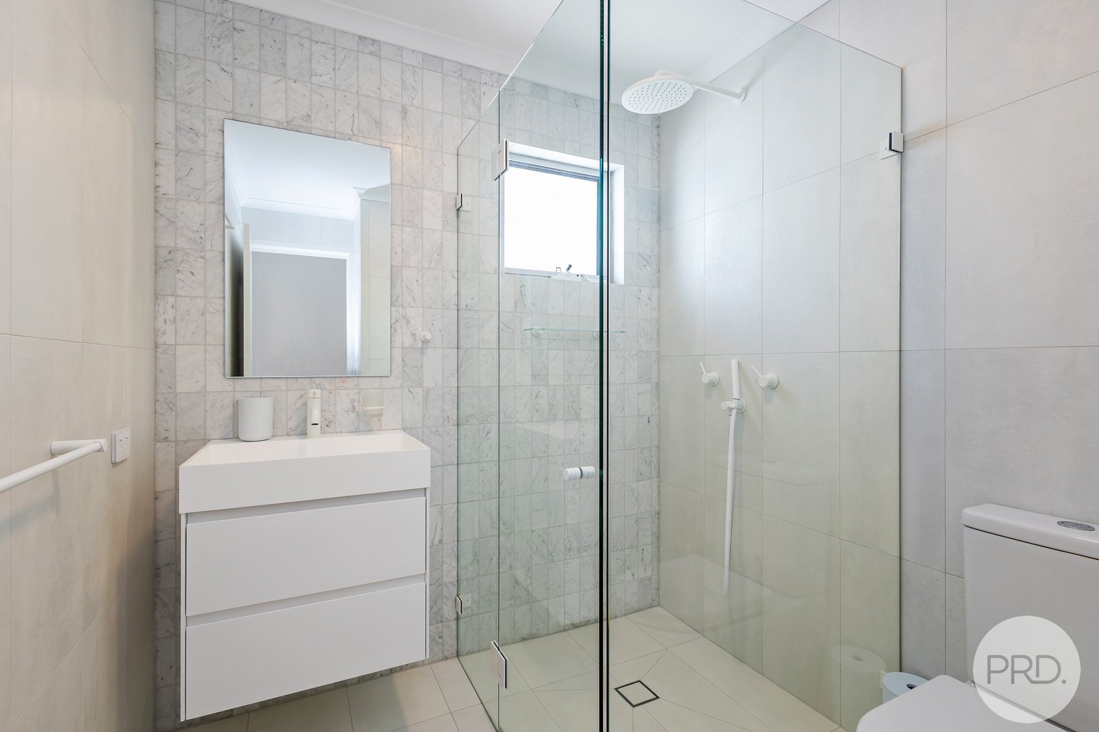 6 The Mainsail  BOAT HARBOUR 30