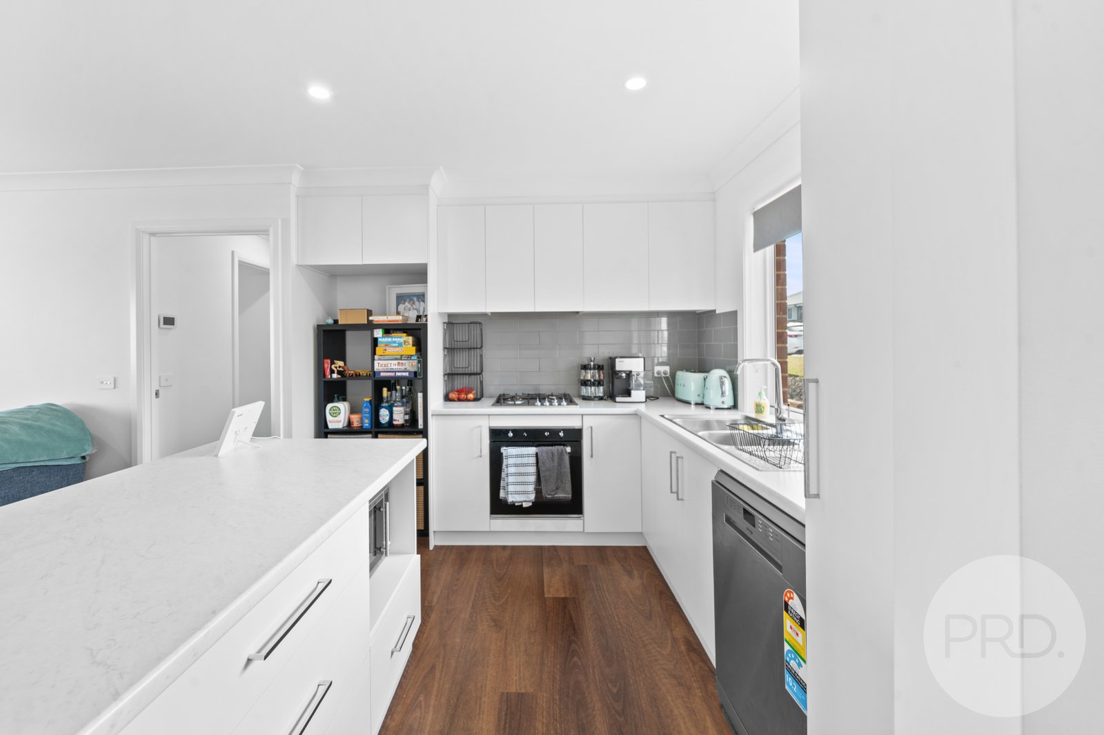 6 The Peaks Terrace GOBBAGOMBALIN 2