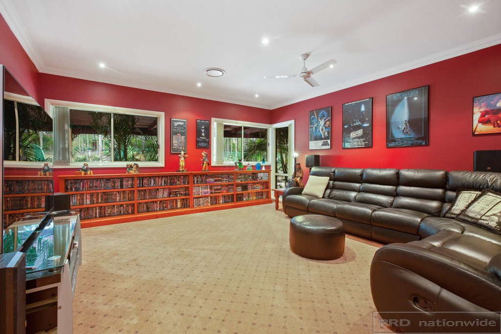 6 Thornbill Grove THORNTON 4