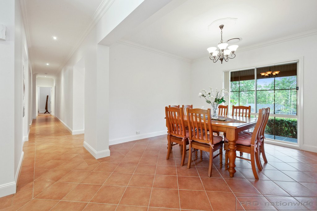6 Thornbill Grove THORNTON 5