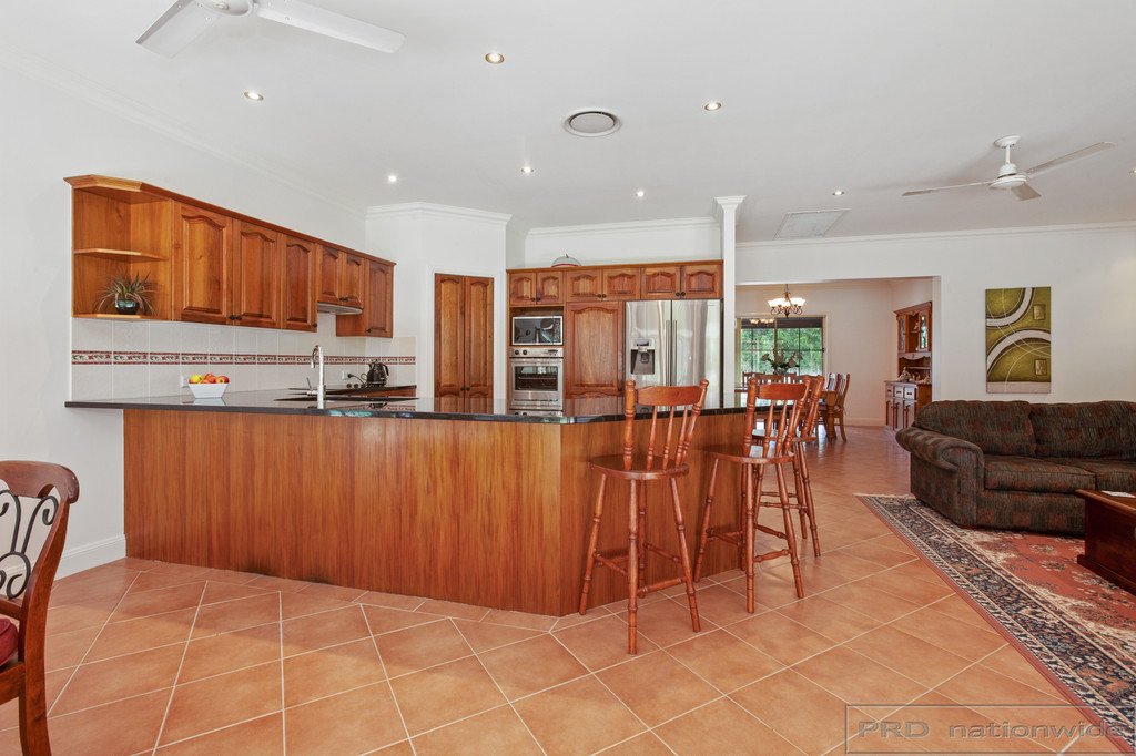 6 Thornbill Grove THORNTON 10