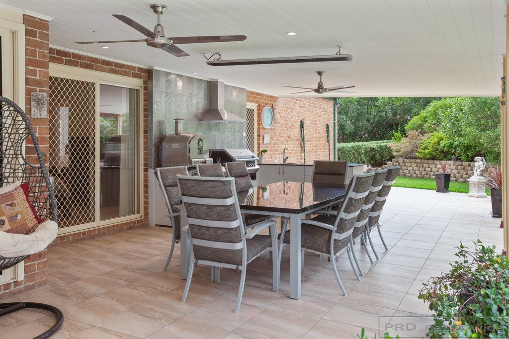 6 Thornbill Grove THORNTON 15