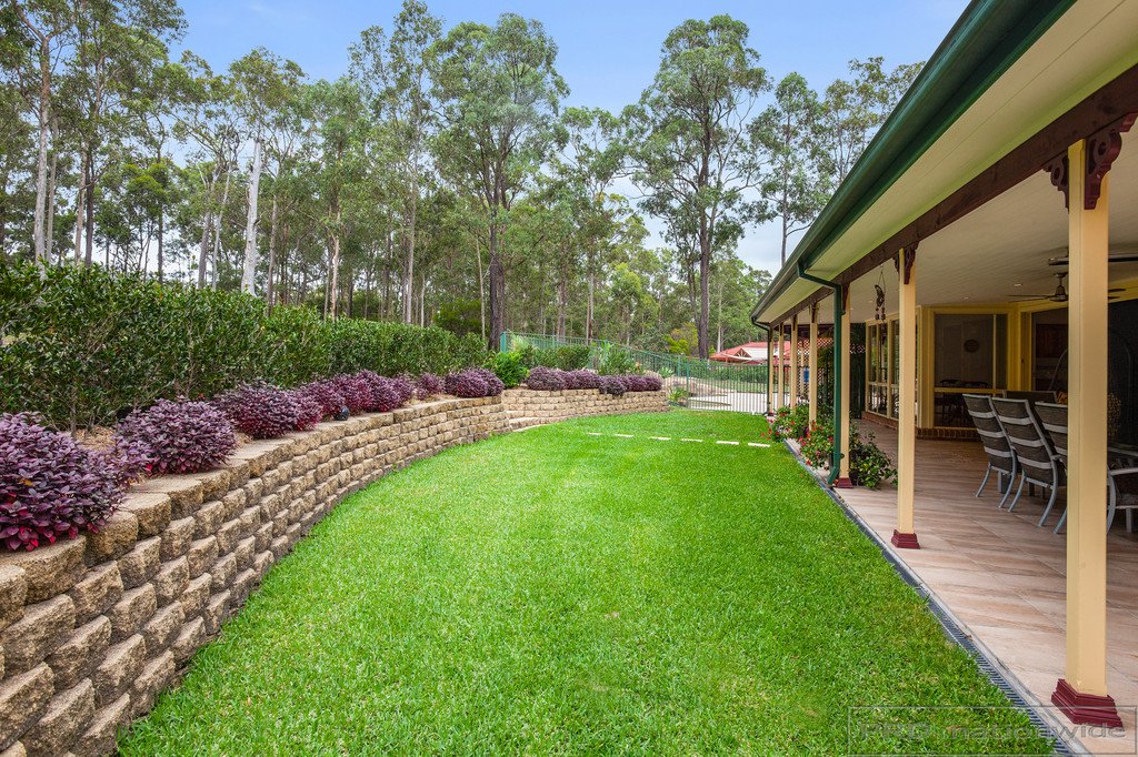 6 Thornbill Grove THORNTON 18