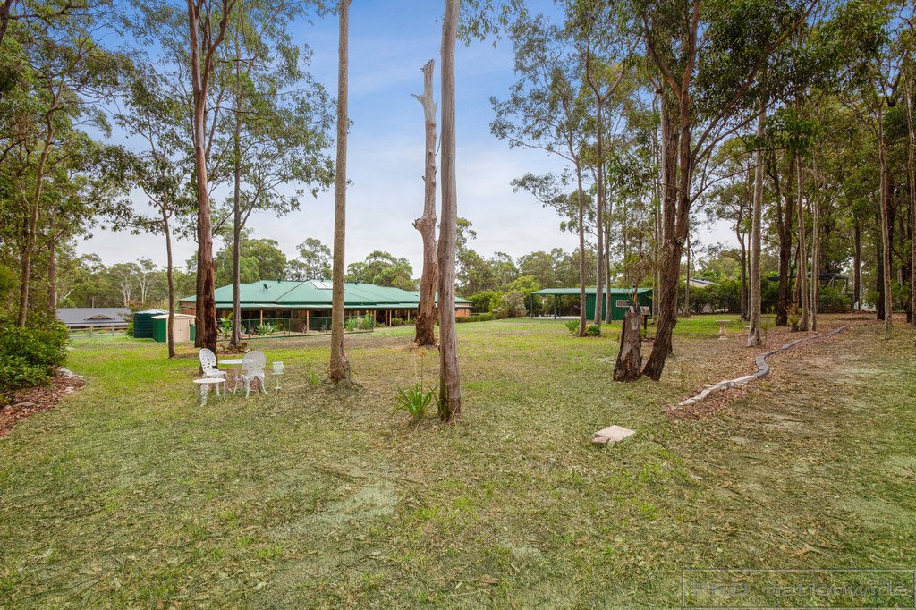 6 Thornbill Grove THORNTON 24