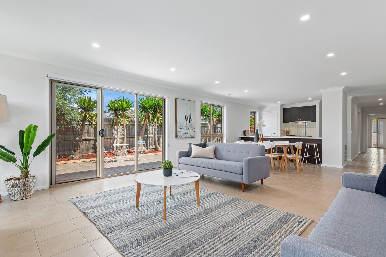 Gallery: 6 Thwaites Close