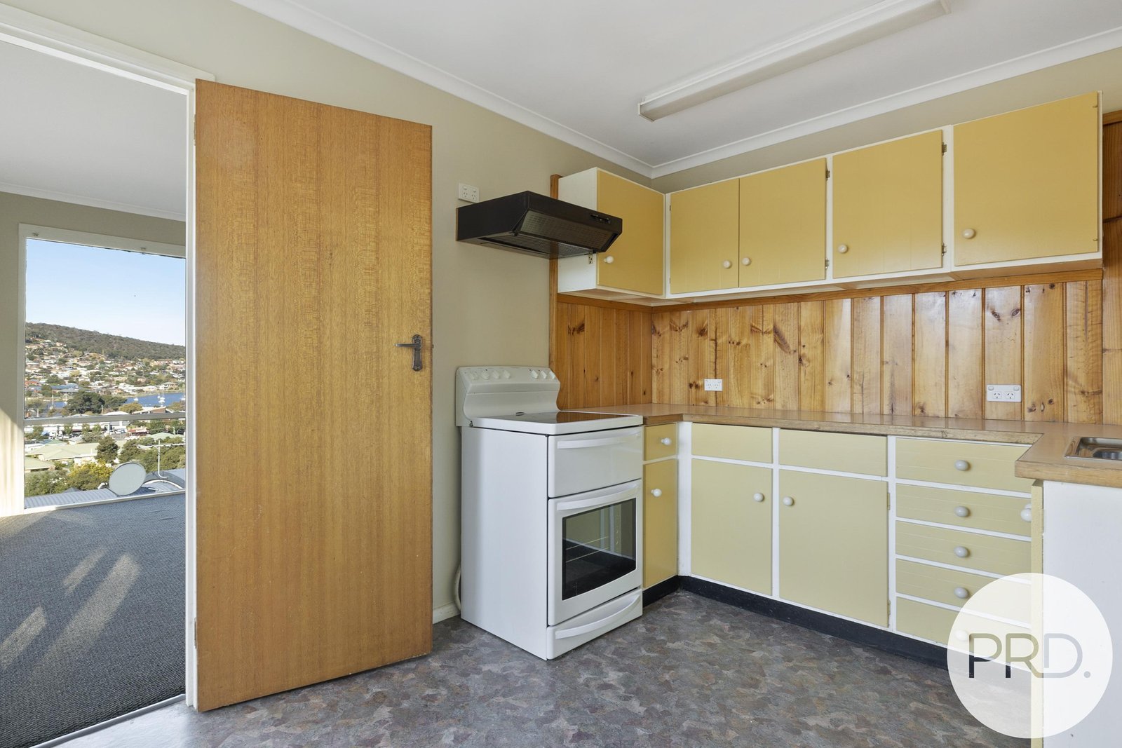 6 Tianna Road LINDISFARNE 6