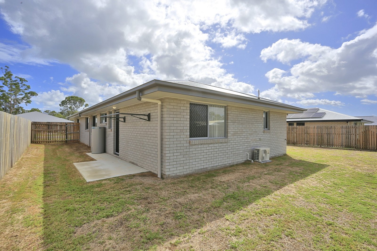 6 Tina Drive URANGAN 10