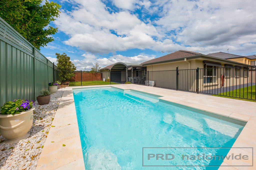 6 Tipperary Drive ASHTONFIELD 3