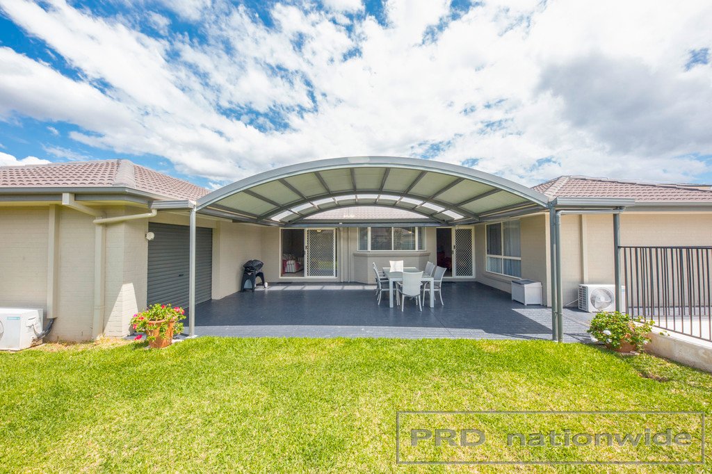 6 Tipperary Drive ASHTONFIELD 24