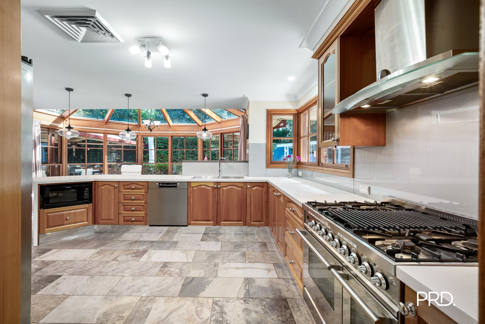 6 Torulosa Place WINMALEE 6