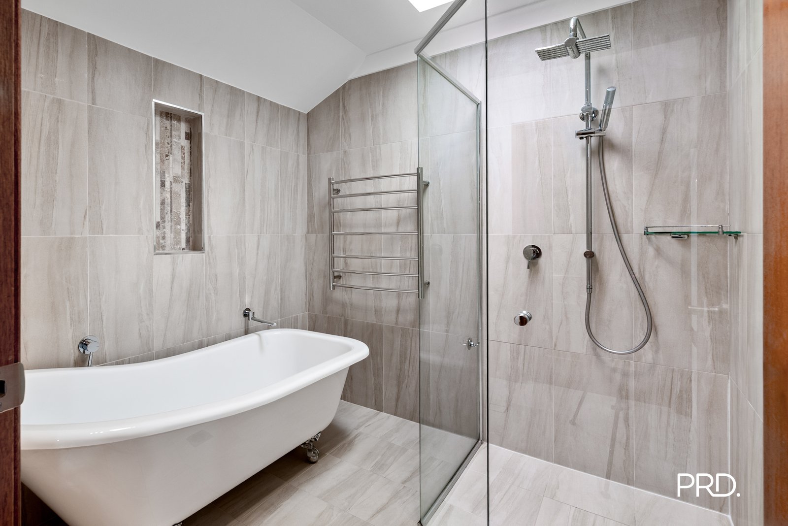 6 Torulosa Place WINMALEE 16