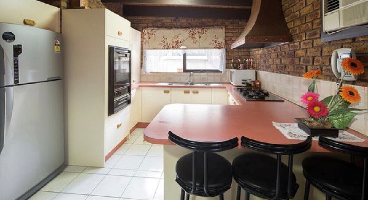 Gallery: 6 Tracey Close