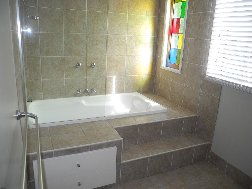 6 TREVALLY Street TANNUM SANDS 4