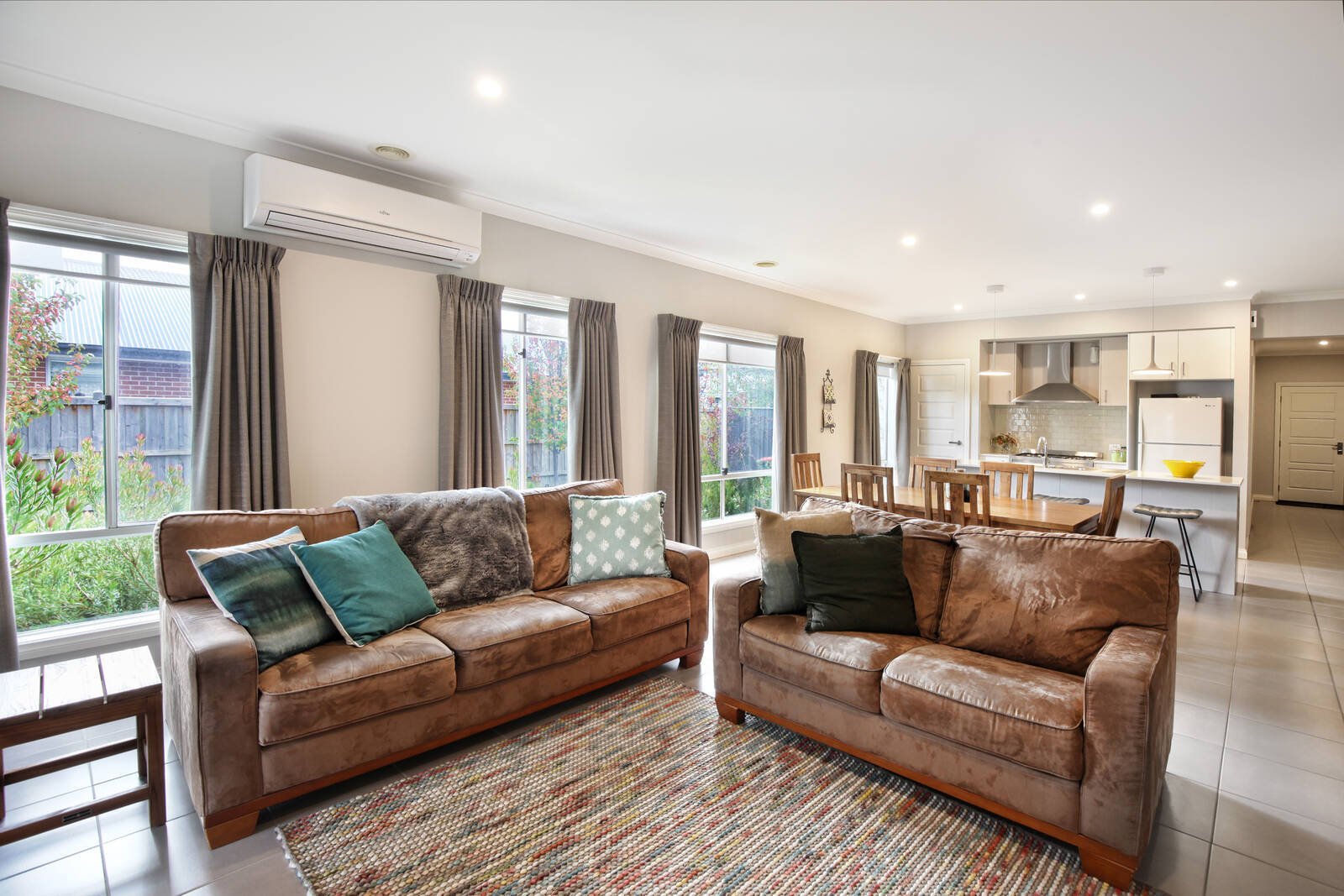 Real Estate and Property in 6 Tributary Way, Woodend, VIC