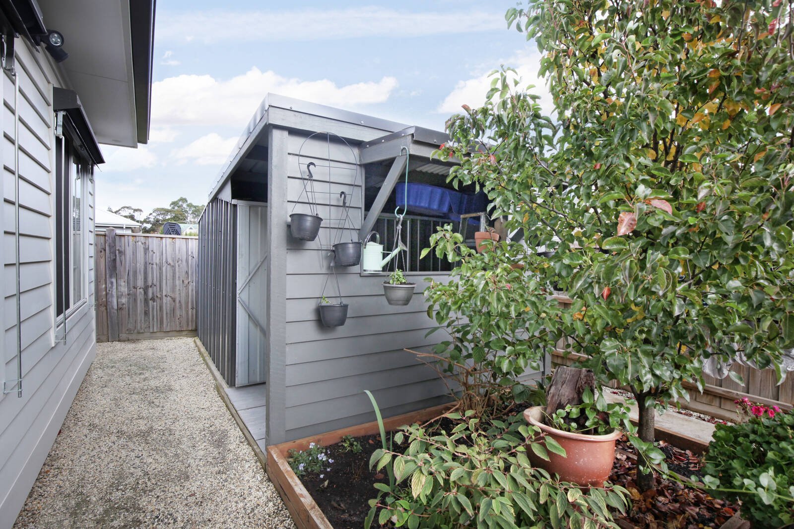 Real Estate and Property in 6 Tributary Way, Woodend, VIC