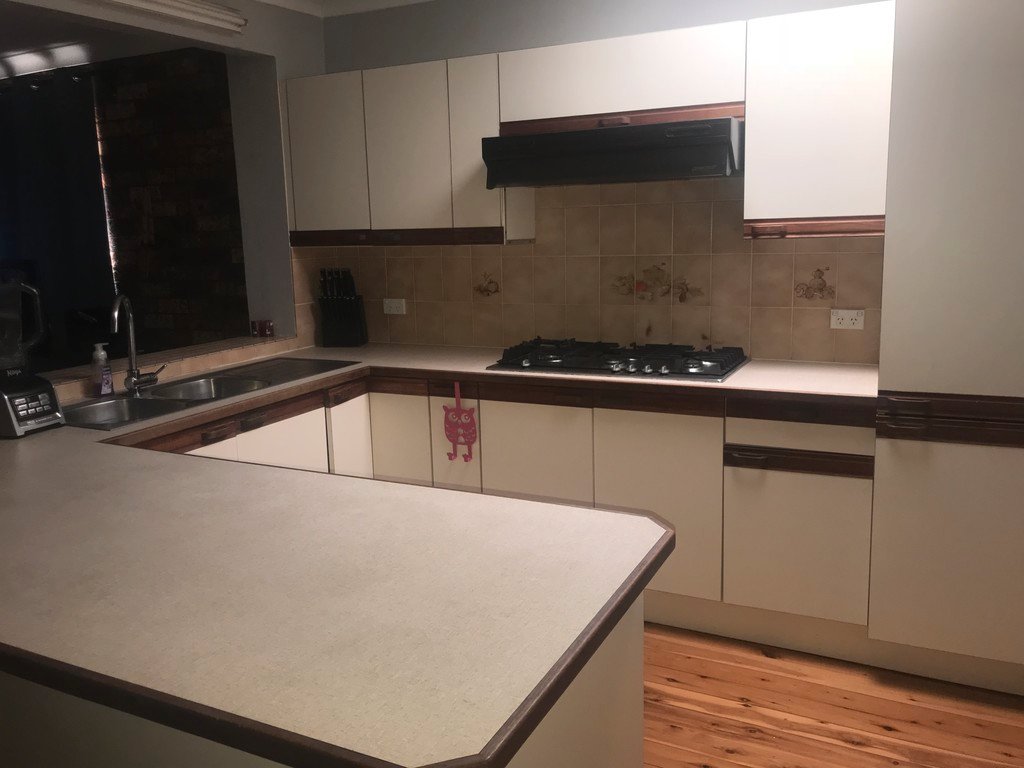 6 Trinity Drive CAMBRIDGE GARDENS 4